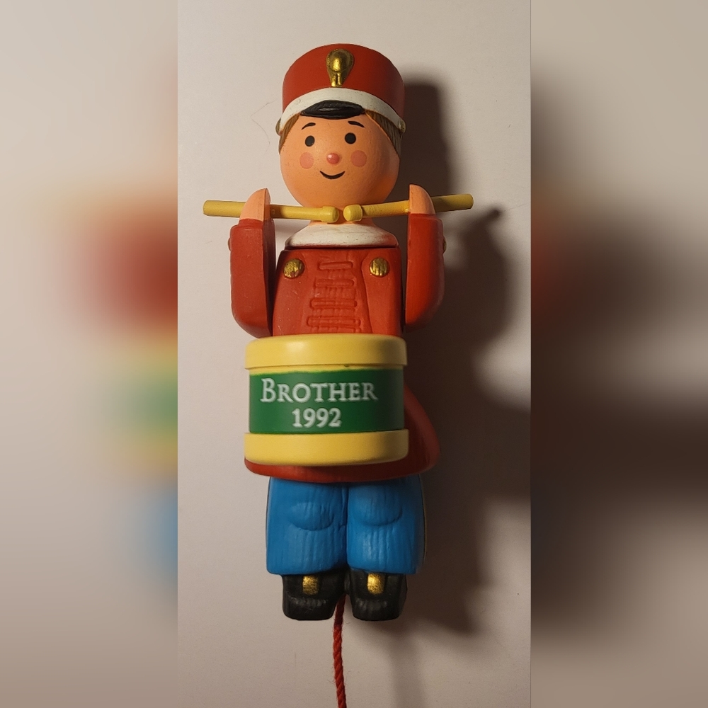 Hallmark Keepsake Ornament Brother 1992 - Features movement. 🔴VINTAGE🔴